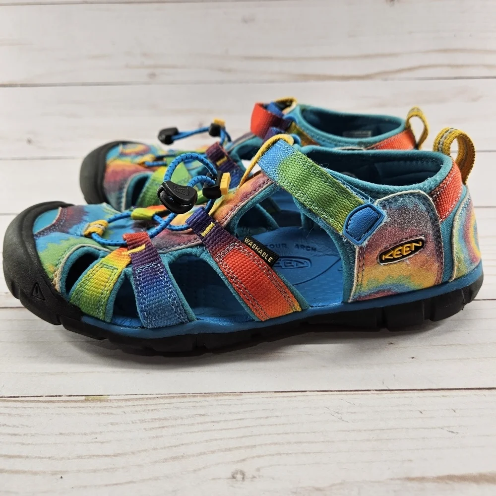 Keen‎ Big Kids Seacamp II CNX Vivid Blue Tie Dye Rainbow Size 4 Shoes 1025152
